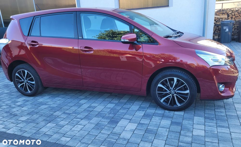 Toyota Verso 1.8 Premium EU6 - 18