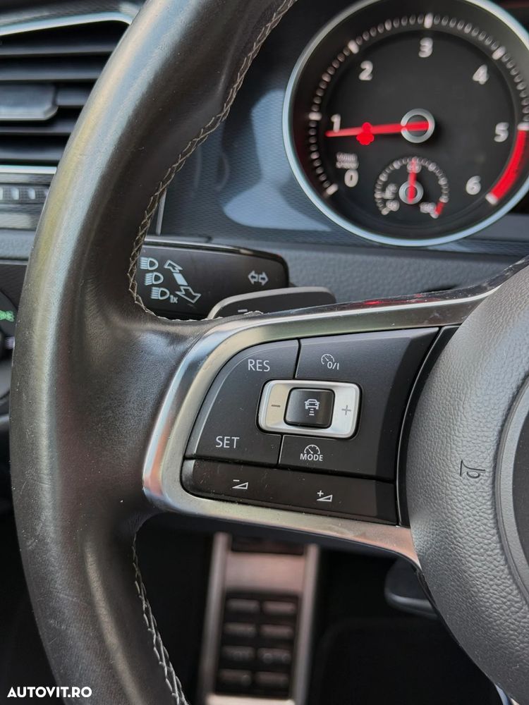 Volkswagen Golf 2.0 TDI DSG GTD - 27