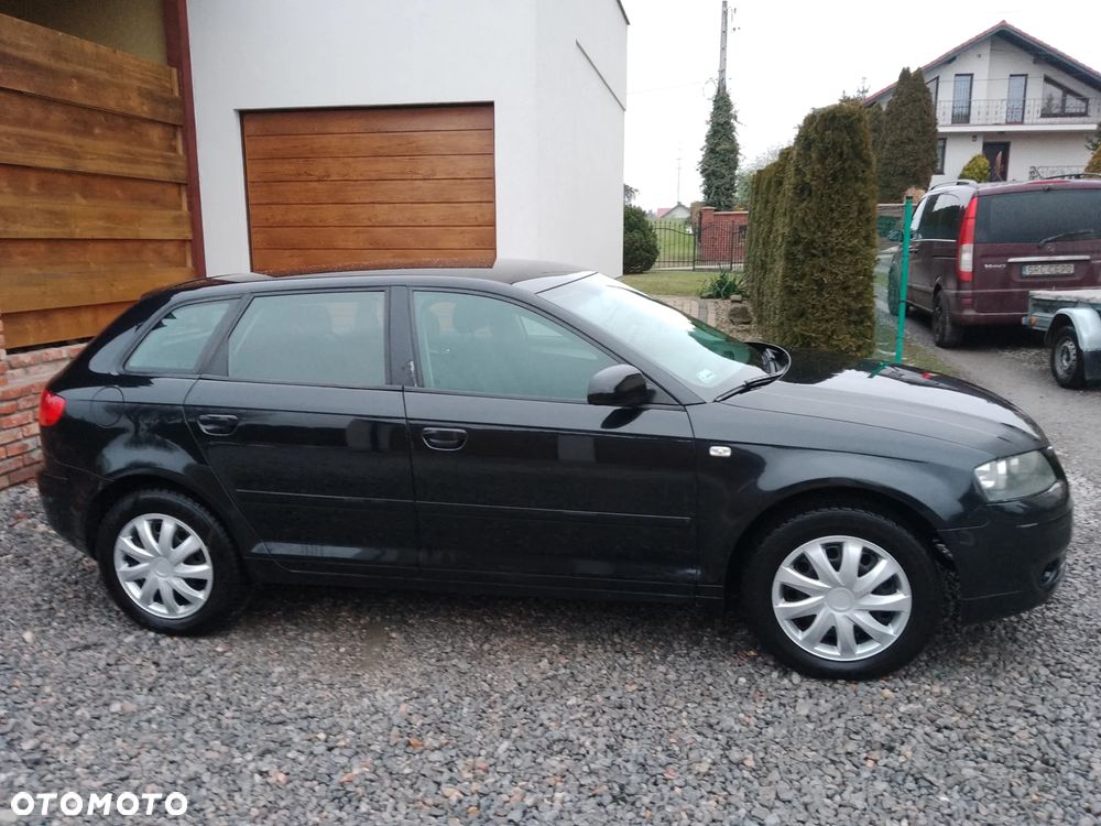 Audi A3 Sportback - 4
