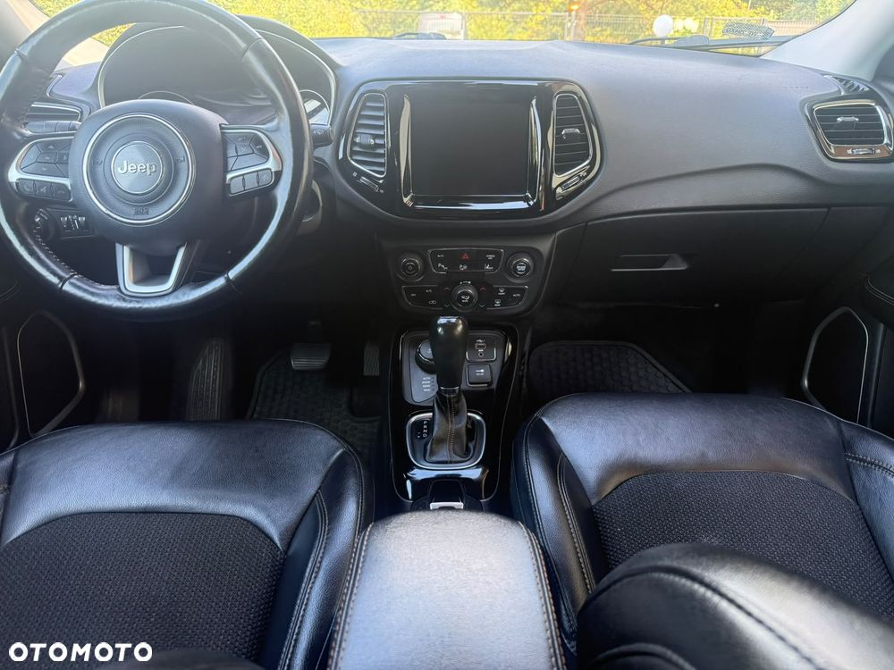 Jeep Compass - 11