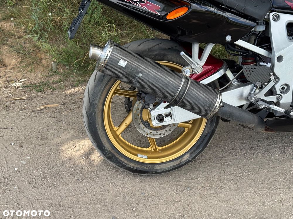 Honda CBR - 4