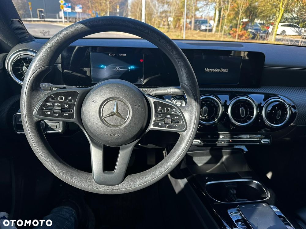Mercedes-Benz Klasa A 180 7G-DCT Style - 12