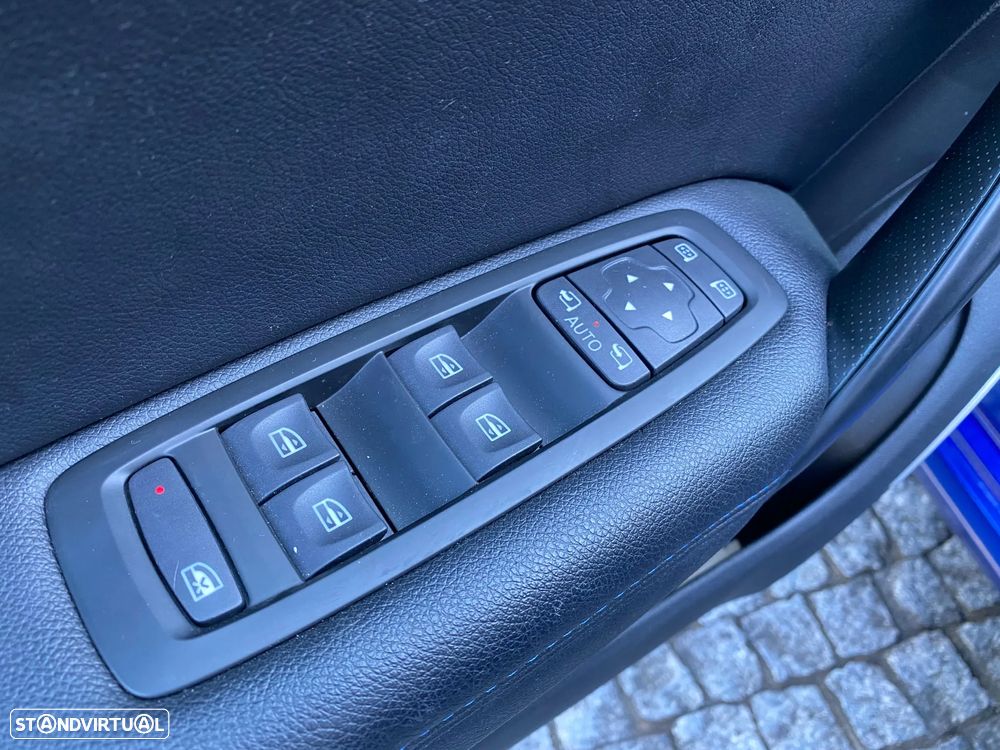 Renault Mégane 1.6 TCe GT EDC - 40