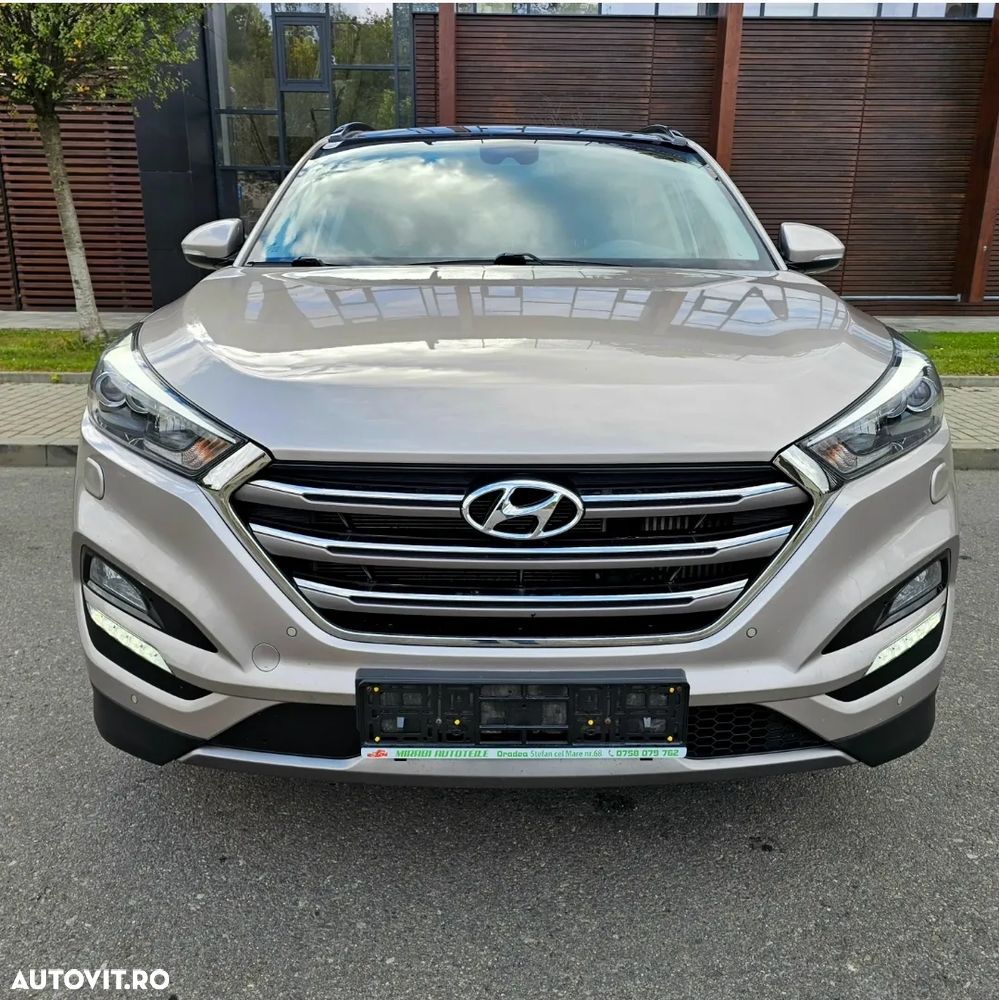 Hyundai Tucson 2.0 CRDI 4WD Automatik Premium - 2