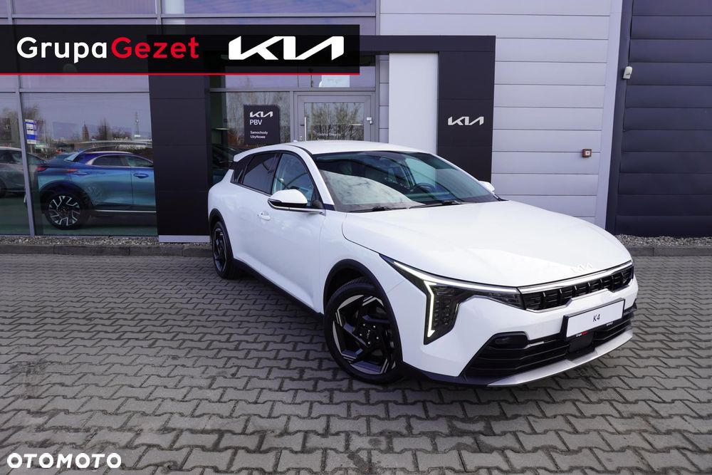 Kia K4 - 1