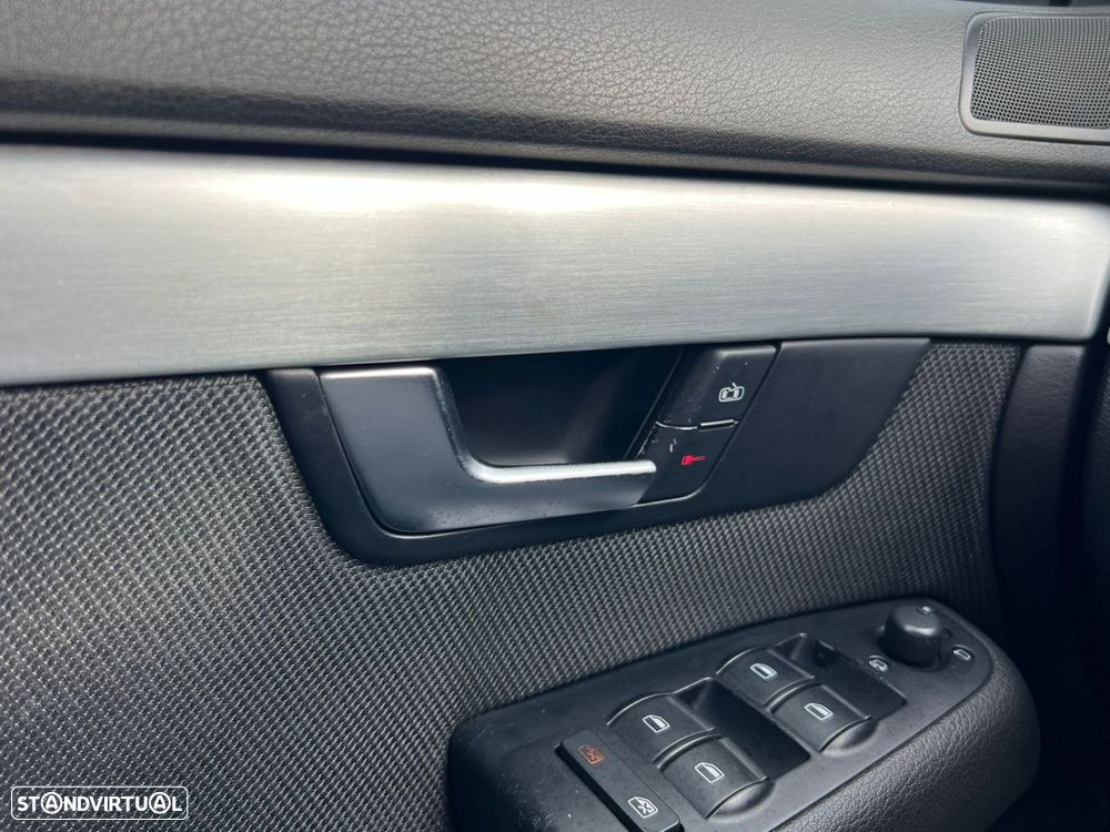 Audi A4 Avant 2.0 TDI S-line Multitronic - 34