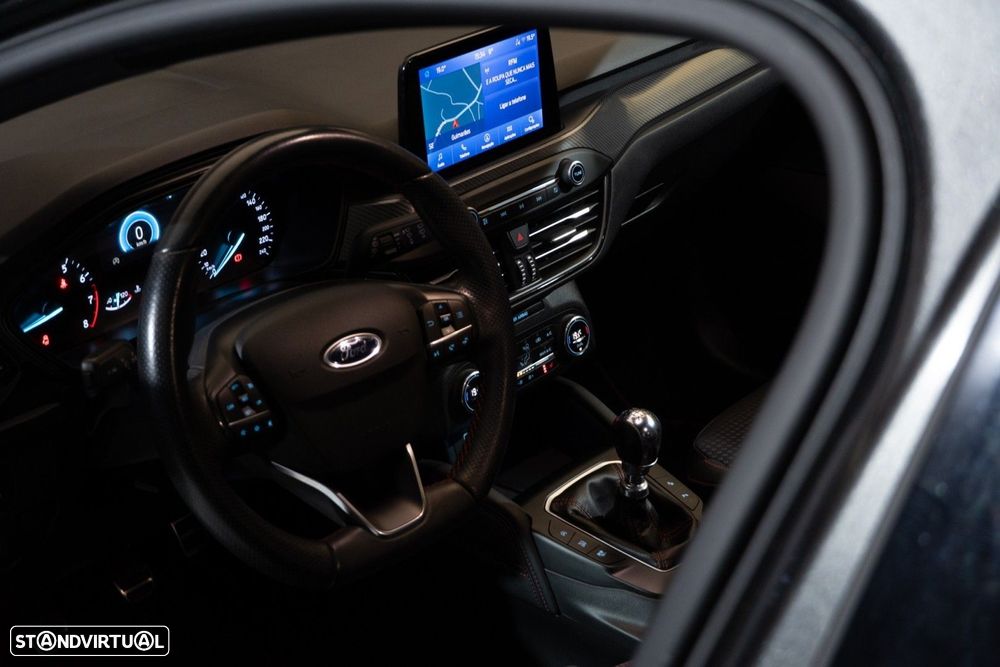 Ford Focus SW 1.5 TDCi EcoBlue ST-Line - 8