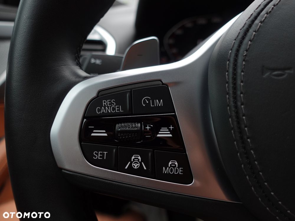 BMW Seria 8 M850i xDrive - 19