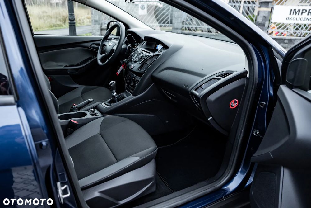 Ford Focus 1.6 TDCi Ambiente Start - 21