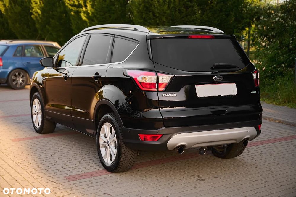 Ford Kuga 1.5 EcoBoost 2x4 Titanium - 10