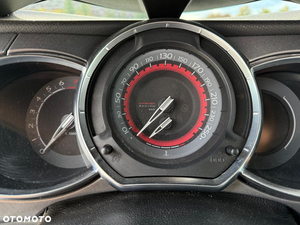 Citroën DS3 Racing - 17