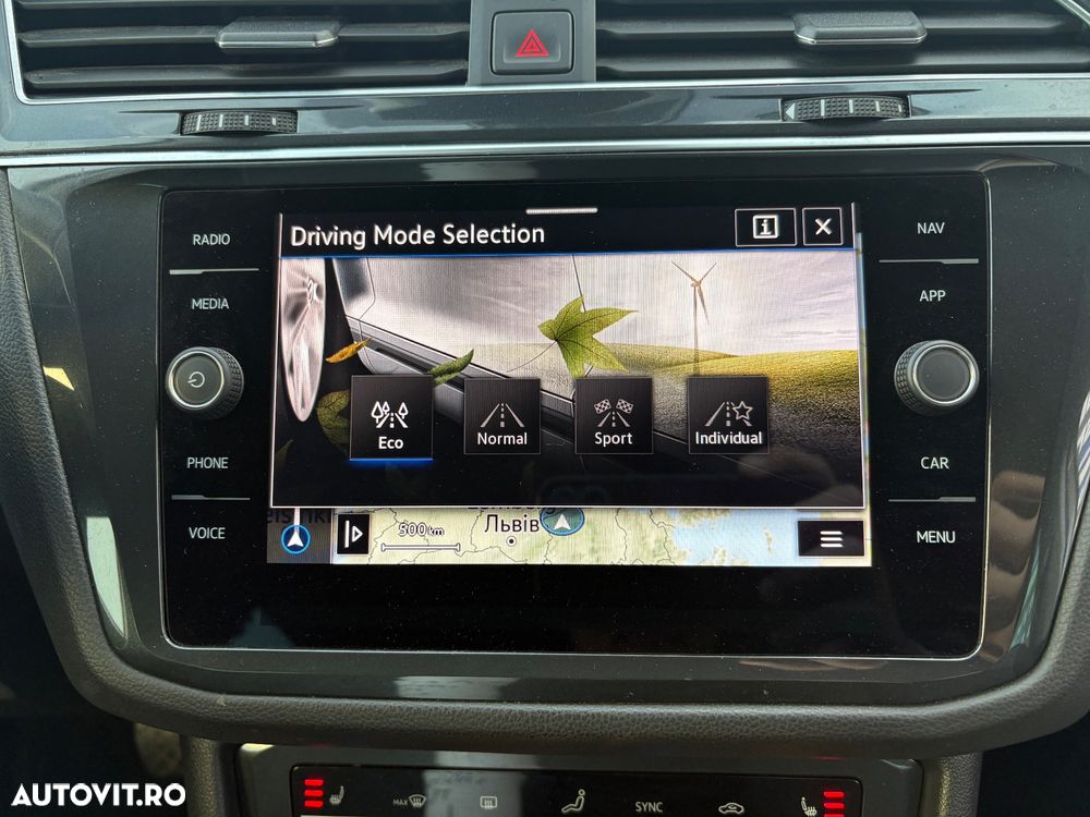 Volkswagen Tiguan 2.0 TDI SCR DSG 4Motion Life - 16