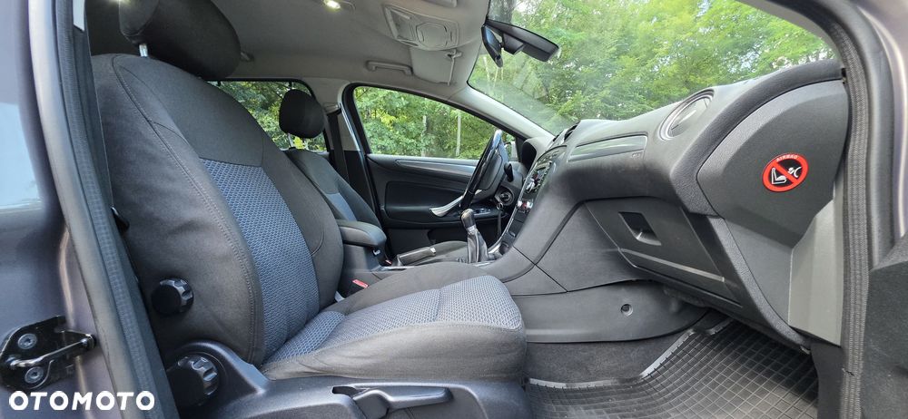 Ford Mondeo 1.6 Gold X - 9