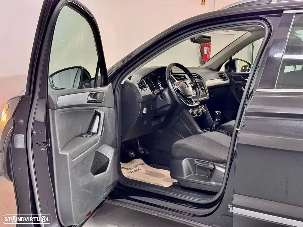 VW Tiguan 1.6 TDI Confortline - 20