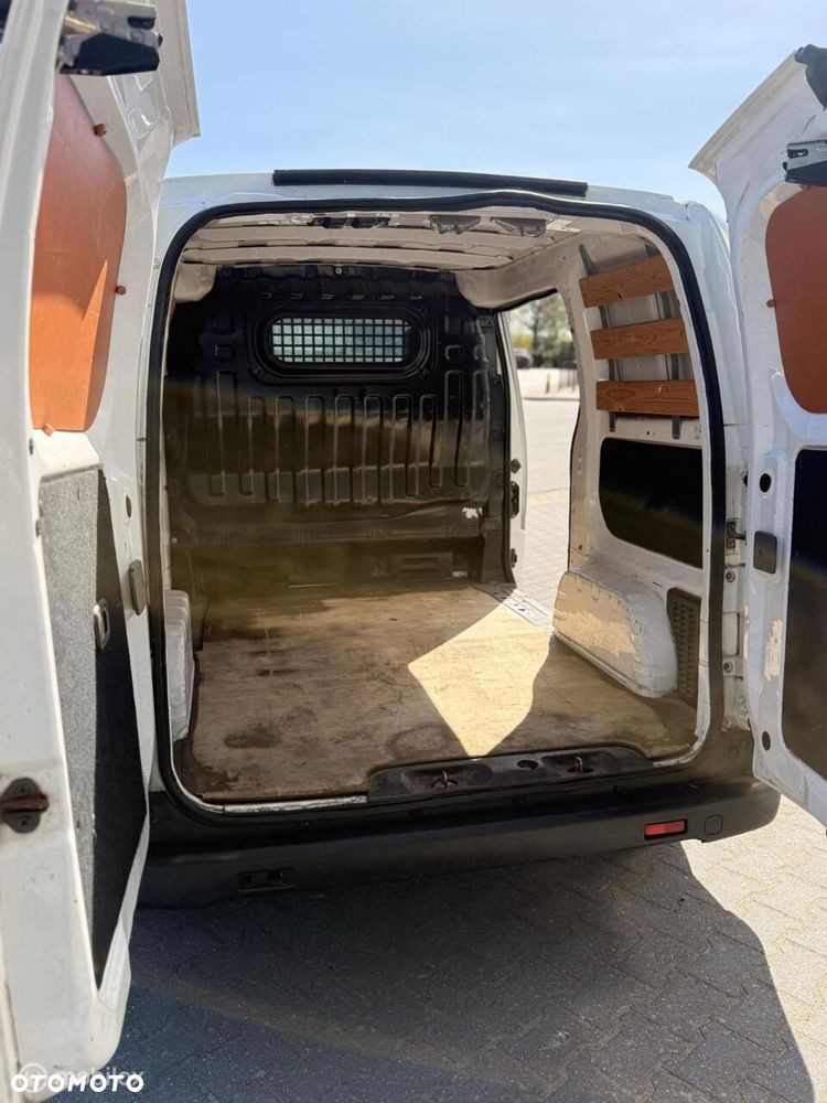Nissan NV200 - 9