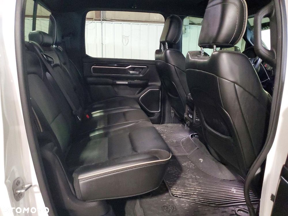 RAM 1500 Crew Cab Shortbed Laramie - 7