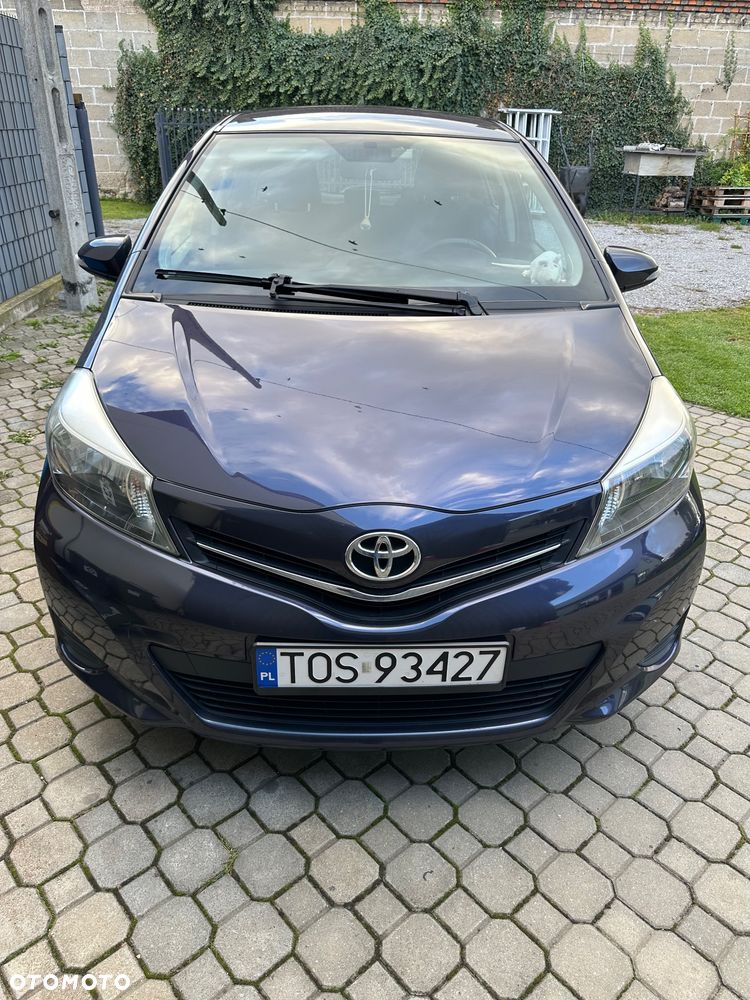 Toyota Yaris 2011 photo 4