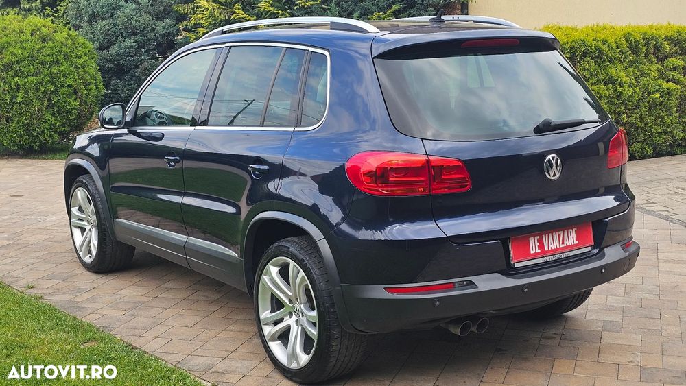 Volkswagen Tiguan 2.0 TDI 4Motion DSG Sport & Style - 10