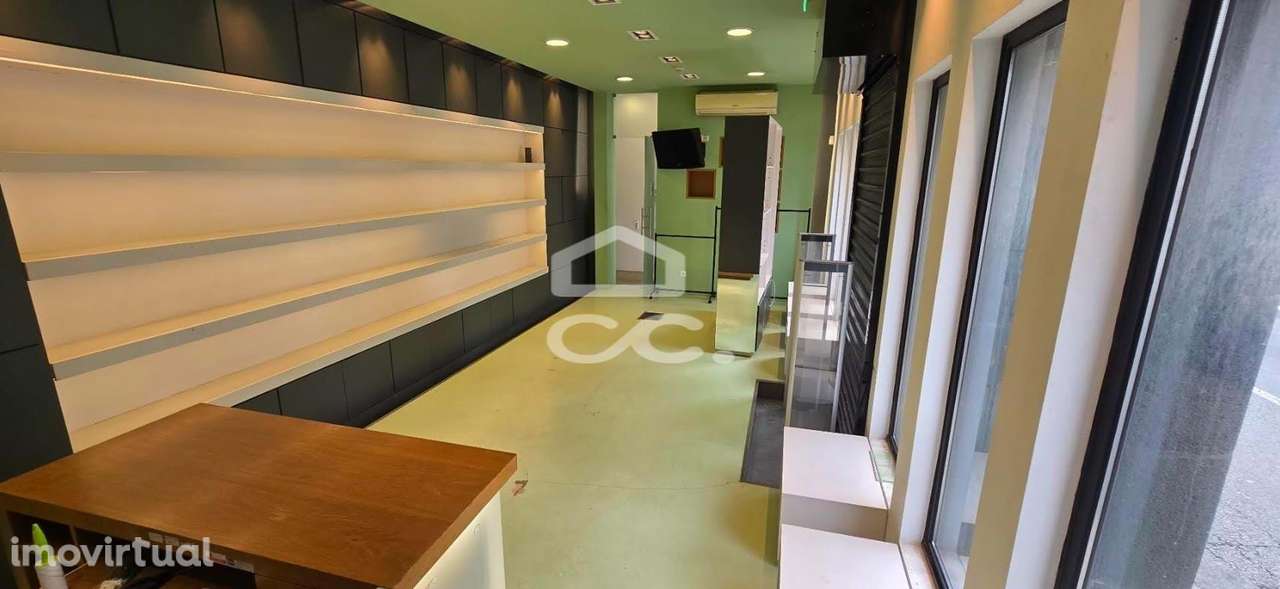 Loja Comercial - São Pedro - Ponta Delgada - Grande imagem: 4/27