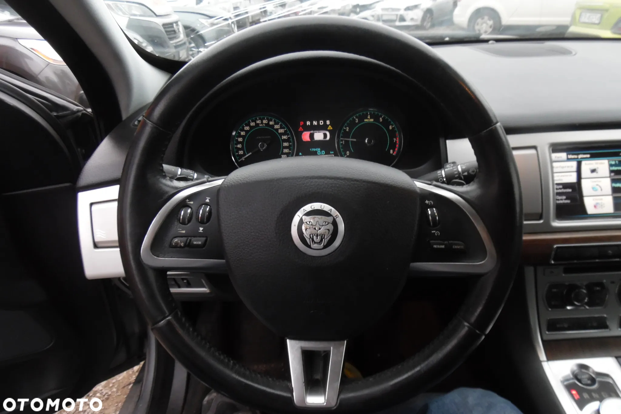 Jaguar XF 2.0 Turbo - 11