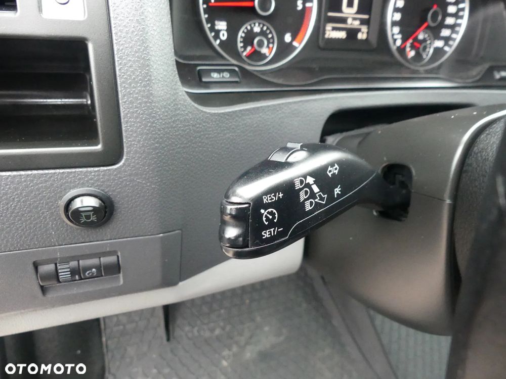 Volkswagen Transporter - 23