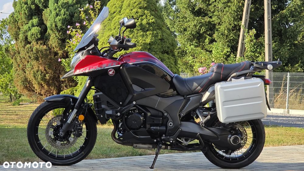 Honda VFR - 4