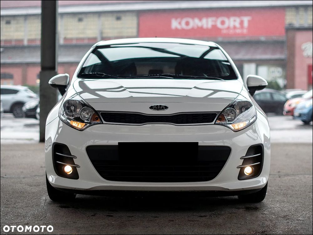 Kia Rio 1.2 Dream Team Edition - 4