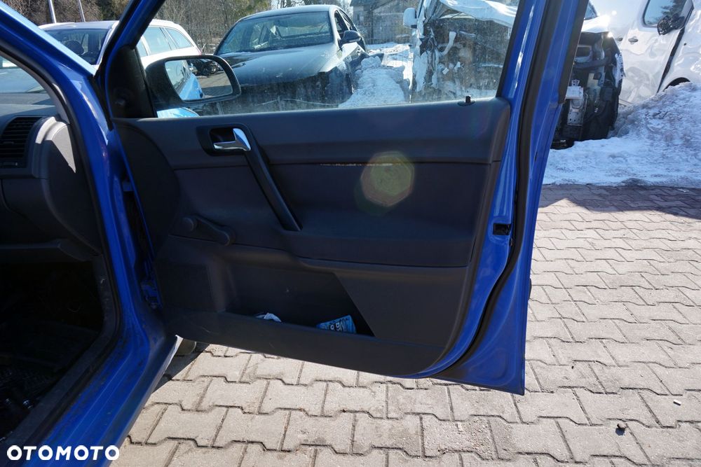 DRZWI PRZEDNIE PRAWE POLO IV 9N 5D HB LA5F  NIEBIESKI VOLKSWAGEN 2001-2004 - 9