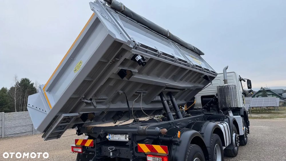 Volvo FMX 410  8X4 - 16