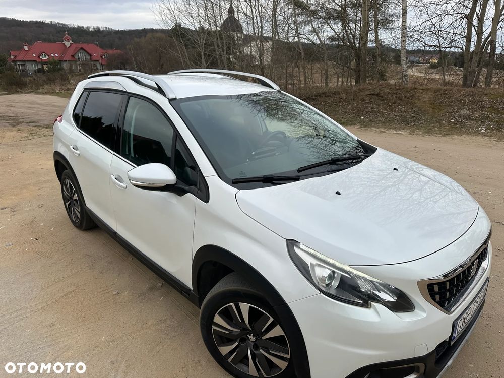 Peugeot 2008 PureTech 110 GPF EAT6 Black Edition - 10