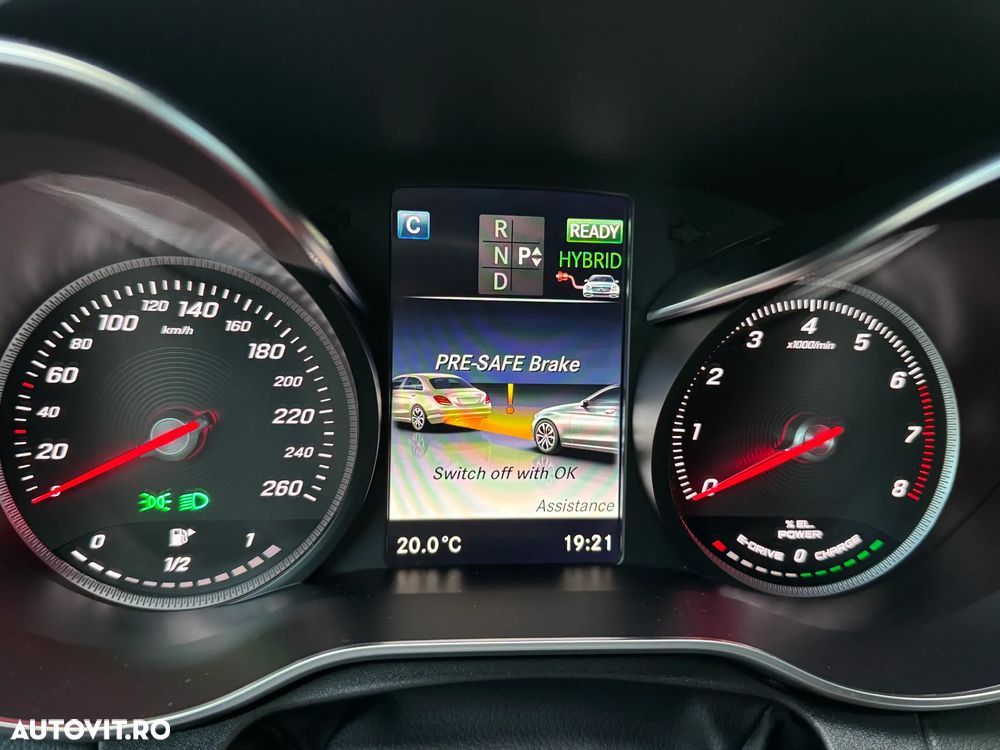 Mercedes-Benz C - 23