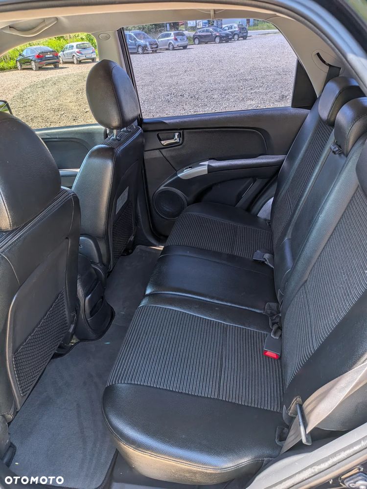 Kia Sportage 2.0 Expedition + - 32