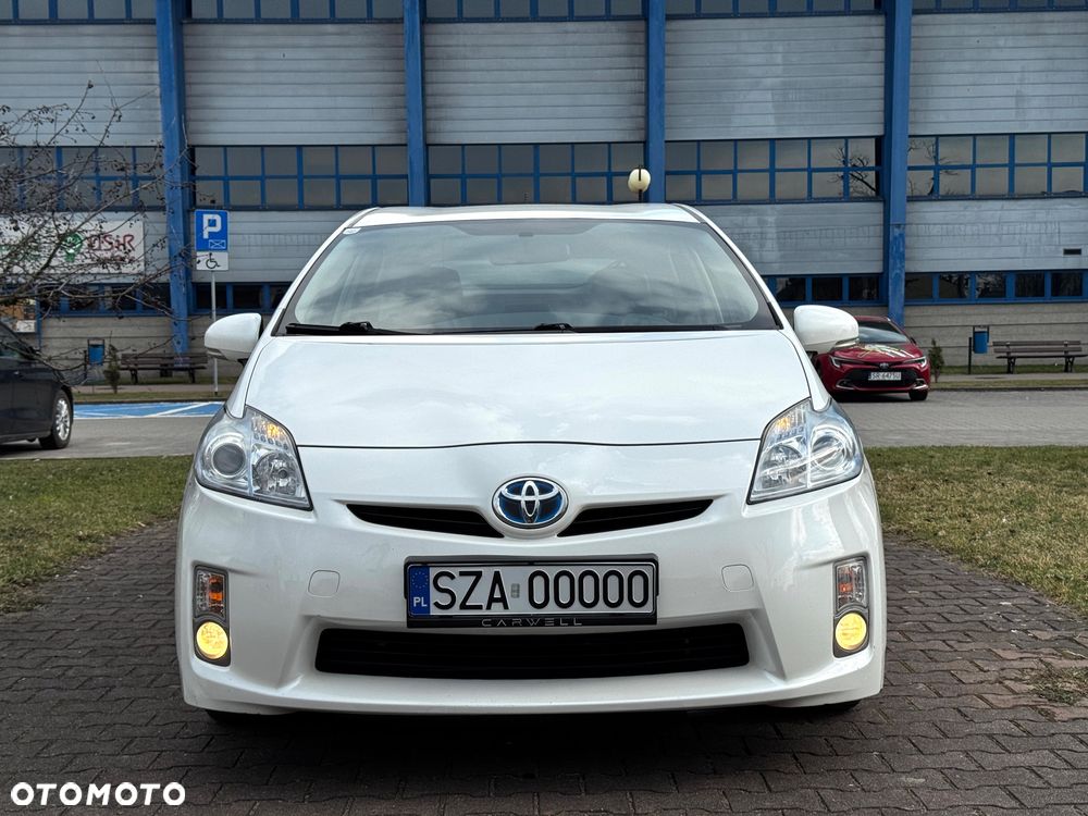 Toyota Prius - 3