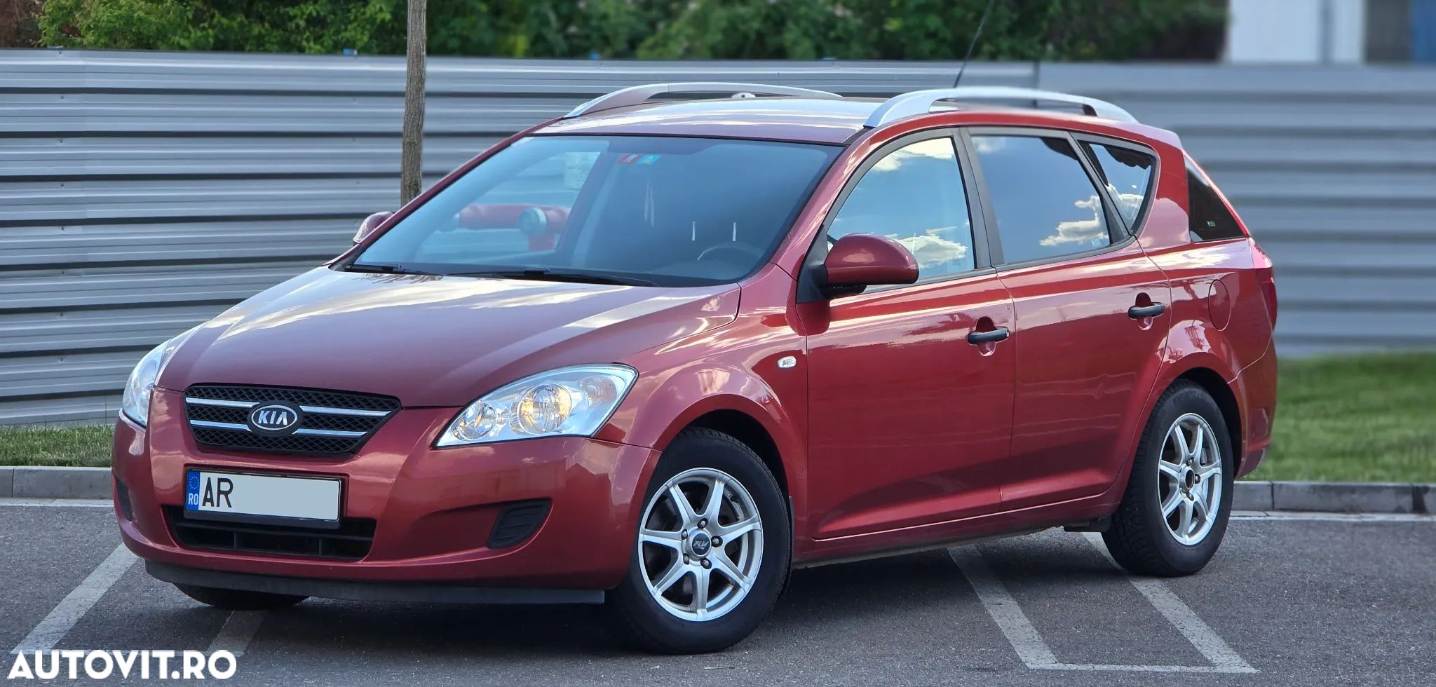 Kia Ceed - 1