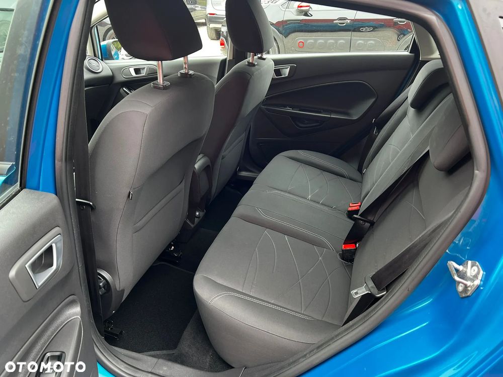 Ford Fiesta - 17