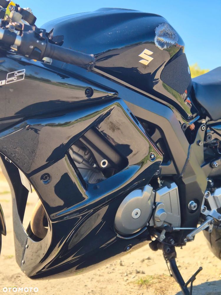 Suzuki SV - 18