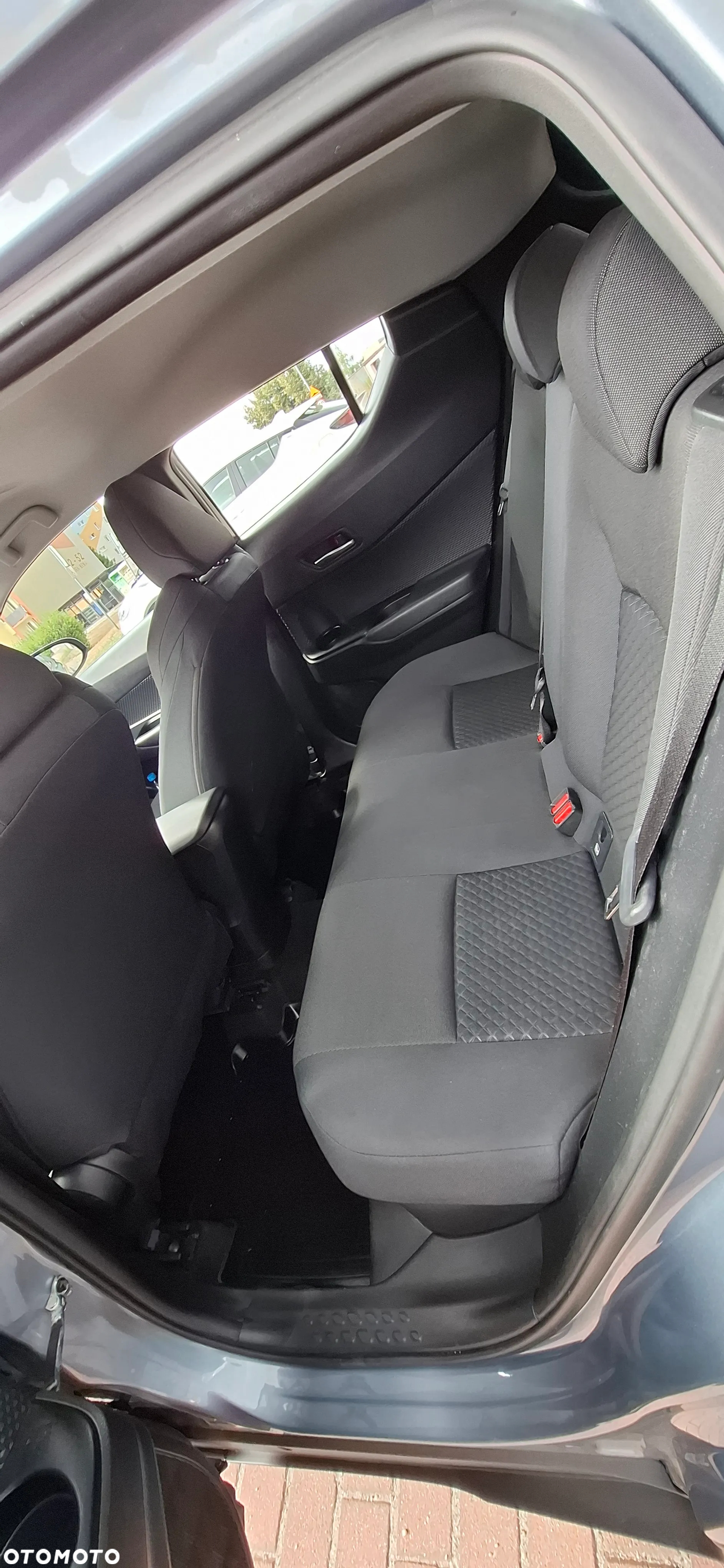 Toyota C-HR 1.8 Hybrid Comfort - 16