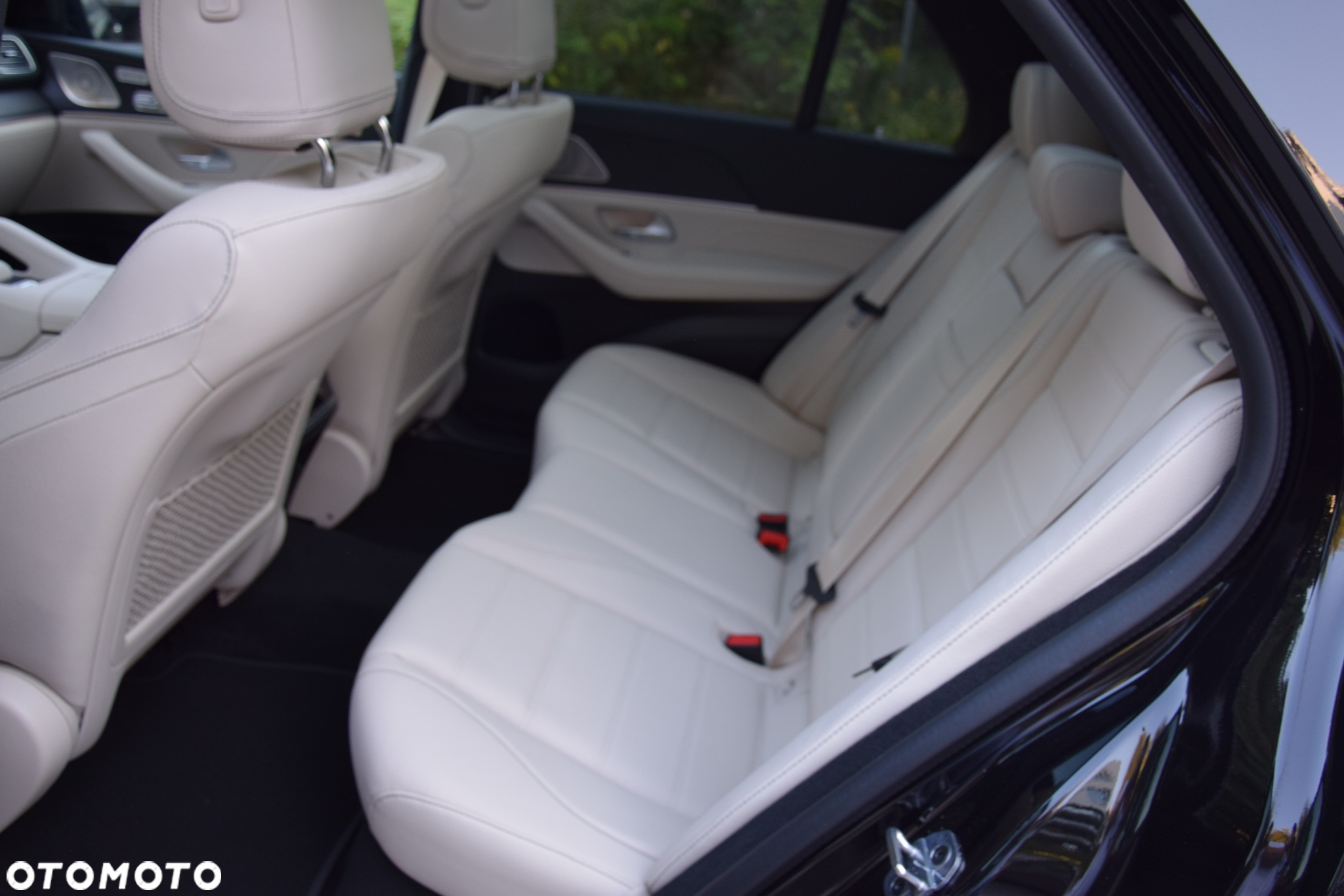 Mercedes-Benz GLE - 13