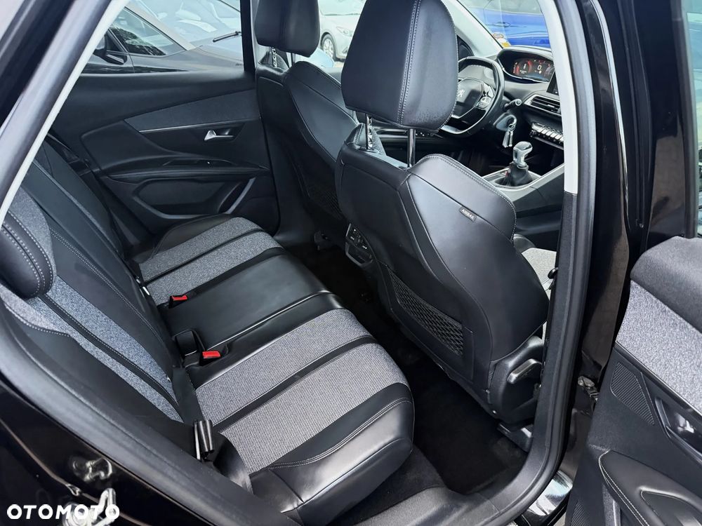 Peugeot 3008 BlueHDi 130 Stop & Start Allure Business-Paket - 11