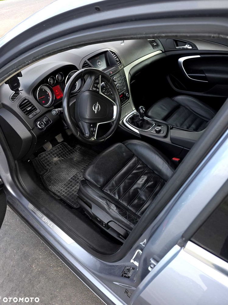 Opel Insignia - 8