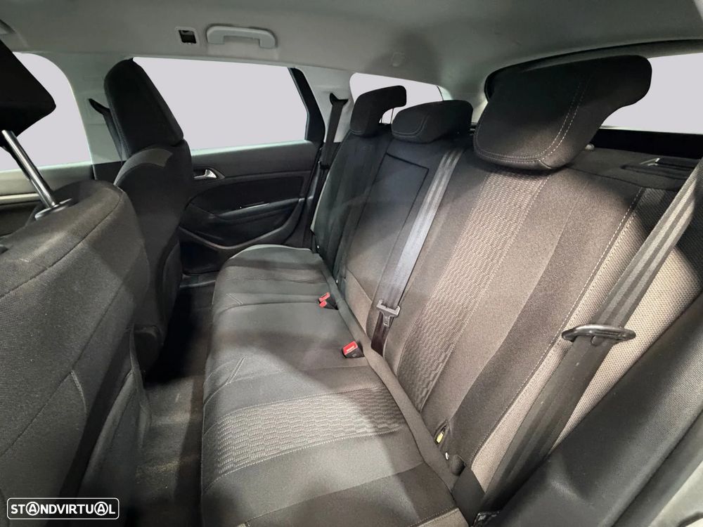Peugeot 308 SW 1.2 PureTech Style - 39