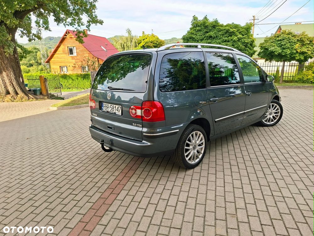 Volkswagen Sharan 2.0 TDI Highline - 9