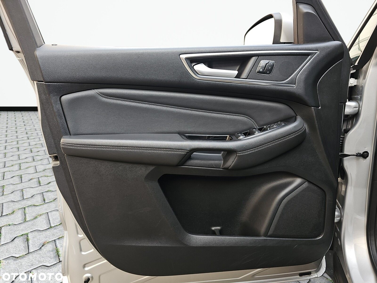 Ford S-Max - 17