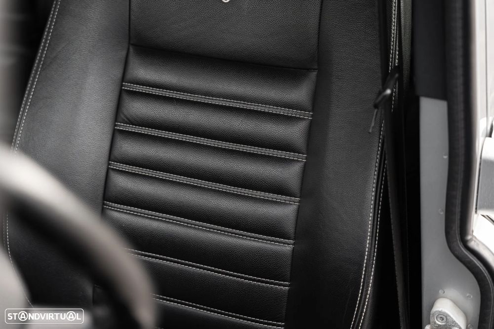 Land Rover Defender 110 CC 2.2 CRD SE - 19