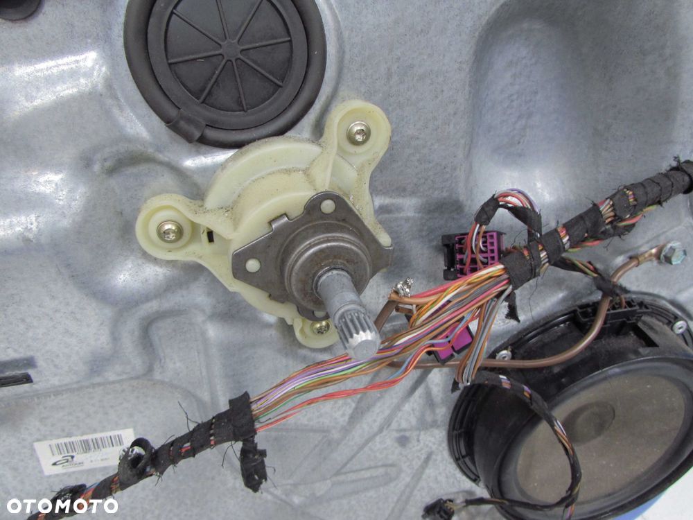 VW POLO IV 9N 3 DRZWI 01-05 DRZWI LEWE LA5F - 9