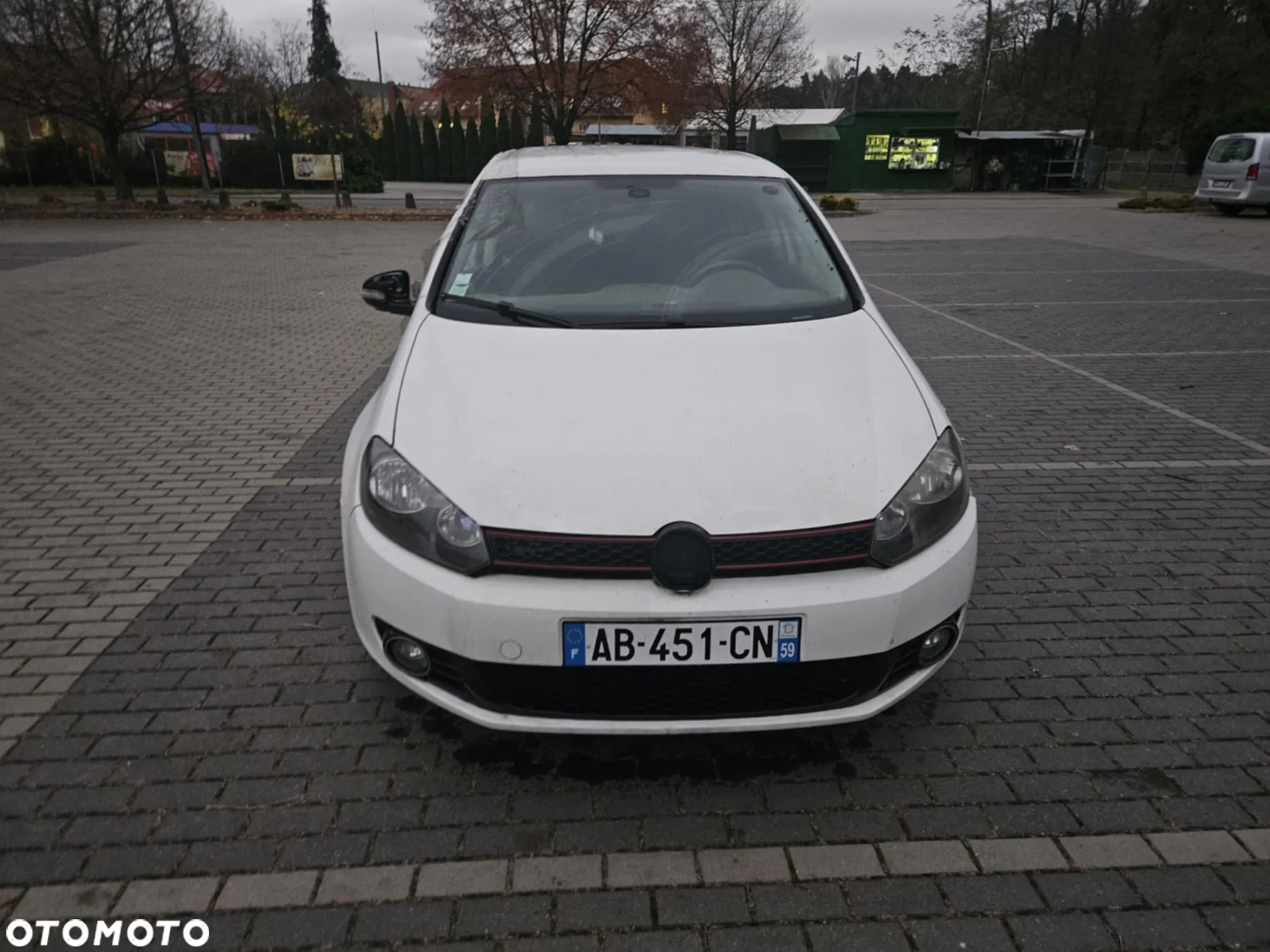 Volkswagen Golf 2.0 TDI DPF DSG Trendline - 5