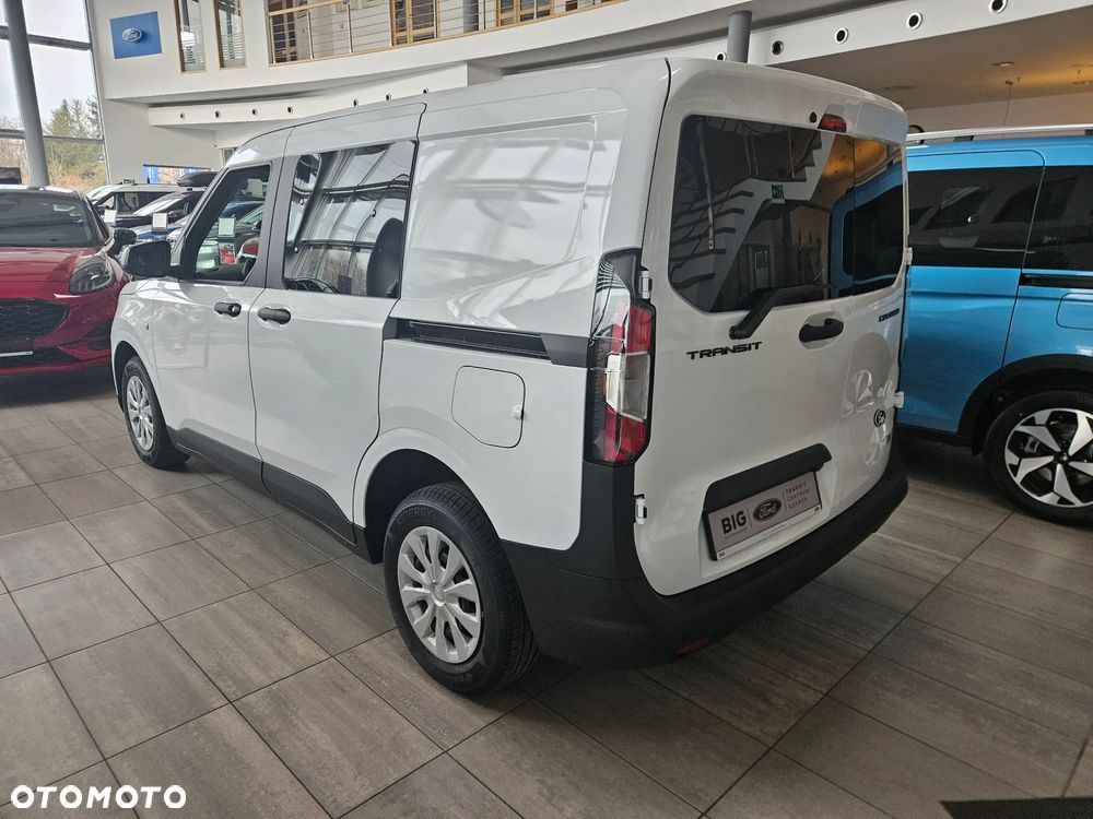 Ford Transit Courier Kombi - 5