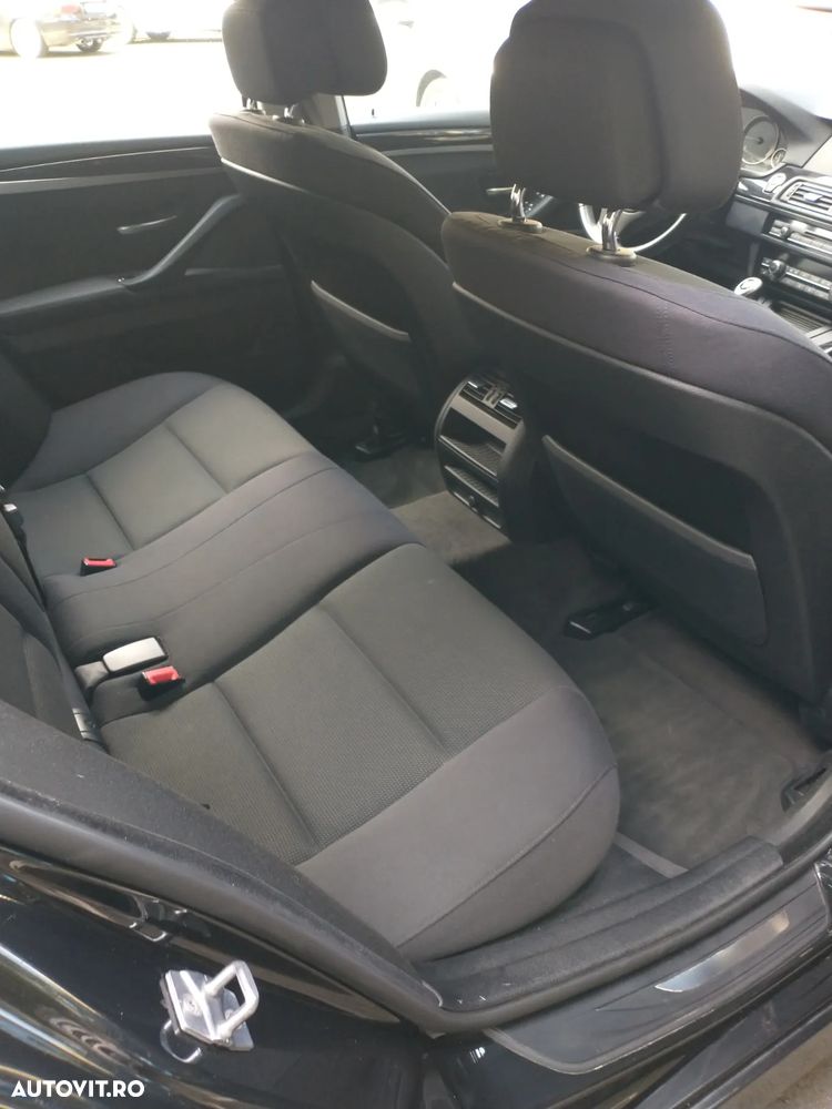 BMW Seria 5 520d - 35