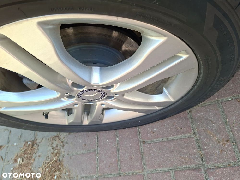 Mercedes-Benz GLA 250 4Matic 7G-DCT SCORE - 16
