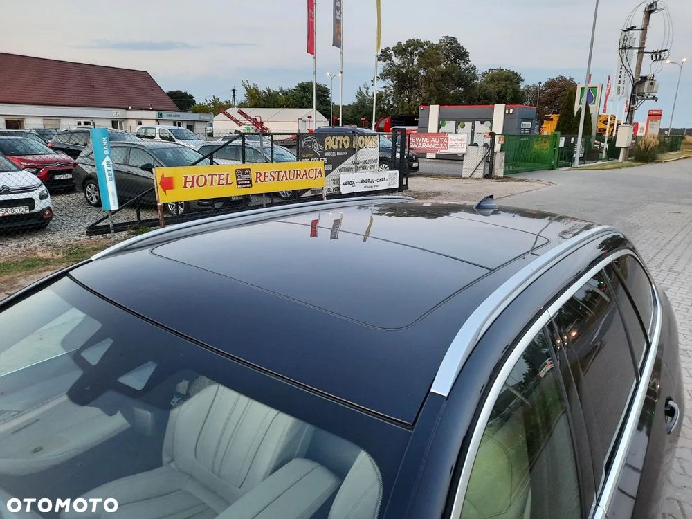 BMW Seria 5 520d Touring - 12